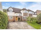 4 bed house for sale in Bishops Avenue, WD6, Borehamwood