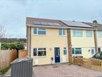 3 bedroom end of terrace house for sale in Seymour Close, Clevedon, BS21