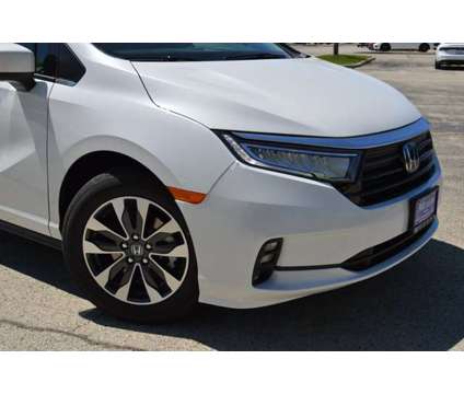 2024 Honda Odyssey EX-L is a Silver, White 2024 Honda Odyssey EX Car for Sale in Gurnee IL