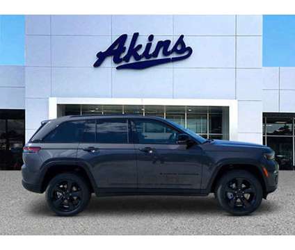 2024 Jeep Grand Cherokee Limited is a Grey 2024 Jeep grand cherokee Limited Car for Sale in Winder GA
