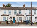 3 bedroom terraced house for sale in Canterbury Road, Croydon, CR0