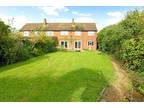 4 bedroom semi-detached house for sale in Monkswood Avenue, Waltham Abbey