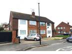 2 bed flat for sale in Wellington Road, TW14, Feltham