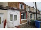 2 bedroom House to rent, Second Avenue, Queenborough, ME11 £1,200 pcm