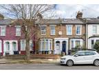 4 Bedroom House for Sale in Buckingham Road