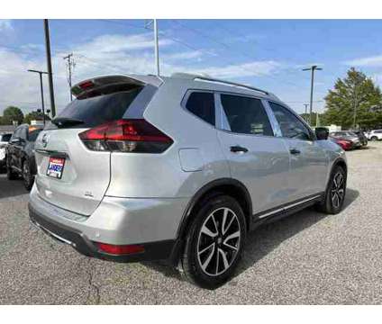 2020 Nissan Rogue SL is a Silver 2020 Nissan Rogue SL Car for Sale in Southaven MS