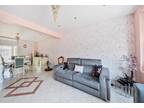 4+ bedroom house for sale in Princes Avenue, Kingsbury, London, NW9