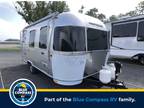 2024 Airstream Caravel 22FB 22ft