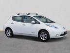 2015 Nissan Leaf White, 66K miles
