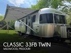 2023 Airstream Classic 33FB 33ft