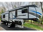 2017 Forest River Cherokee Arctic Wolf 285DRL4 30ft