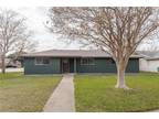 102 Terlingua Dr, Portland, TX 78374