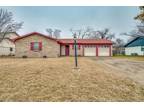 1026 John Reagan St, Benbrook, TX 76126