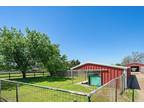 Farm House For Sale In Tioga, Texas
