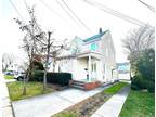 Home For Rent In Mineola, New York