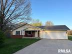 Home For Sale In Macomb, Illinois