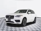 2022 Volvo XC90 T6 Momentum