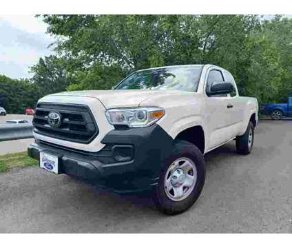2022 Toyota Tacoma is a White 2022 Toyota Tacoma Truck in Warrensburg MO