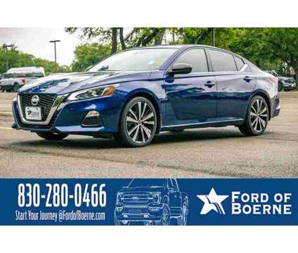 2022 Nissan Altima 2.5 SR is a Blue 2022 Nissan Altima 2.5 SR Sedan in Boerne TX