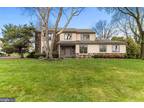 54 Summer Pl, Huntingdon Valley, PA 19006