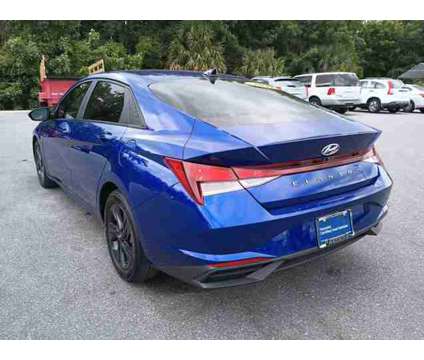 2021 Hyundai Elantra SEL is a Blue 2021 Hyundai Elantra Sedan in Leesburg FL