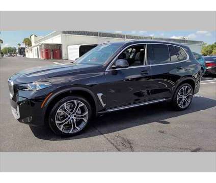 2025 BMW X5 xDrive40i is a Black 2025 BMW X5 3.0si SUV in Jacksonville FL