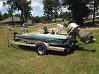 1987 15ft. Thunderbolt Bass boat