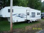 2005 28ft Cougar 5th Wheel RV