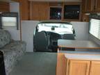 2004 Winnebago Minnie 29ft Class-C 2-Slides 21k Miles Jacks & More!!!