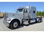 2008 Peterbilt 389 Conventional-Sleeper Truck Class 8