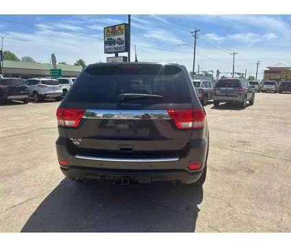 2011 Jeep Grand Cherokee for sale is a Grey 2011 Jeep grand cherokee Car for Sale in Fayetteville AR