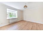 2 Bedroom Flat for Sale in PRIORY FIELD DRIVE