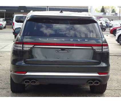 2022 Lincoln Aviator Reserve is a Green 2022 Lincoln Aviator Car for Sale in Chambersburg PA