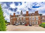 3 bedroom apartment for sale in Hill Hall, Theydon Mount, Epping, CM16