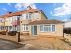 4 bed house for sale in Red Lion Road, KT6, Surbiton