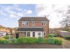 Goldfinch Close, Orpington 4 bed detached house for sale -
