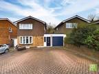 Savernake Close, Tilehurst, Reading, Berkshire, RG30 5 bed detached house for