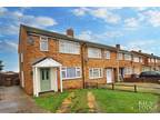 St. Anthonys Drive, Chelmsford 3 bed end of terrace house for sale -