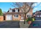 4 bed house for sale in Badger Close, LE8, Leicester