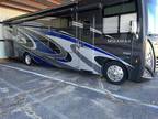 2022 Thor Motor Coach Miramar 35.2