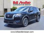 2024 Nissan Pathfinder Black