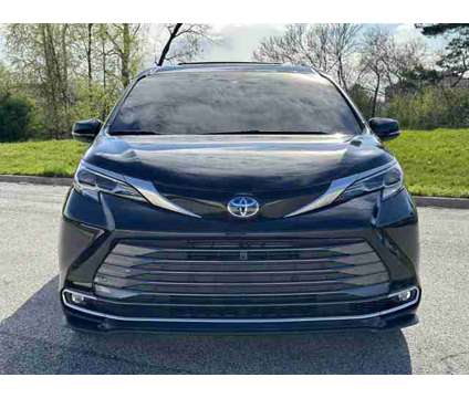 2021 Toyota Sienna Limited is a Brown 2021 Toyota Sienna Limited Car for Sale in Schererville IN