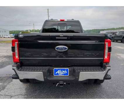 2024 Ford Super Duty F-450 DRW LARIAT is a Black 2024 Ford Car for Sale in Winder GA