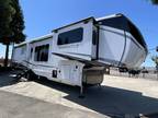 2024 Jayco Pinnacle 38FLGS 44ft