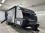 2024 Coachmen Catalina Legacy Edition 263BHSCK 33ft