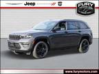 2024 Jeep grand cherokee Gray, 10 miles