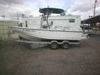 1996 Boston Whaler Outrage center console