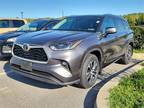 2021 Toyota Highlander Gray, 37K miles