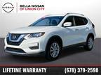 2017 Nissan Rogue White, 99K miles