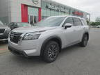 2024 Nissan Pathfinder Silver, new